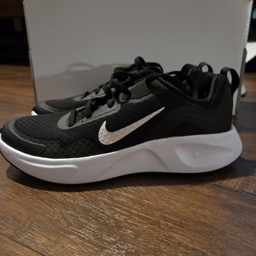 Brand new never worn!Nike Kids Black and White Sneakers. Youth size 3.5